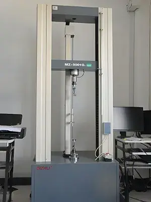 Máquina Universal de Pruebas de 5 kN